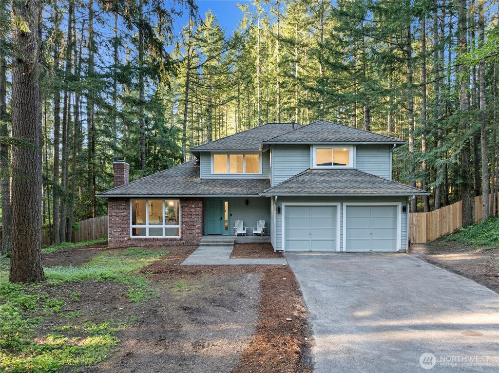 Photo of 26036 SE 27th Street, Sammamish, WA 98075 (MLS # 2369652)