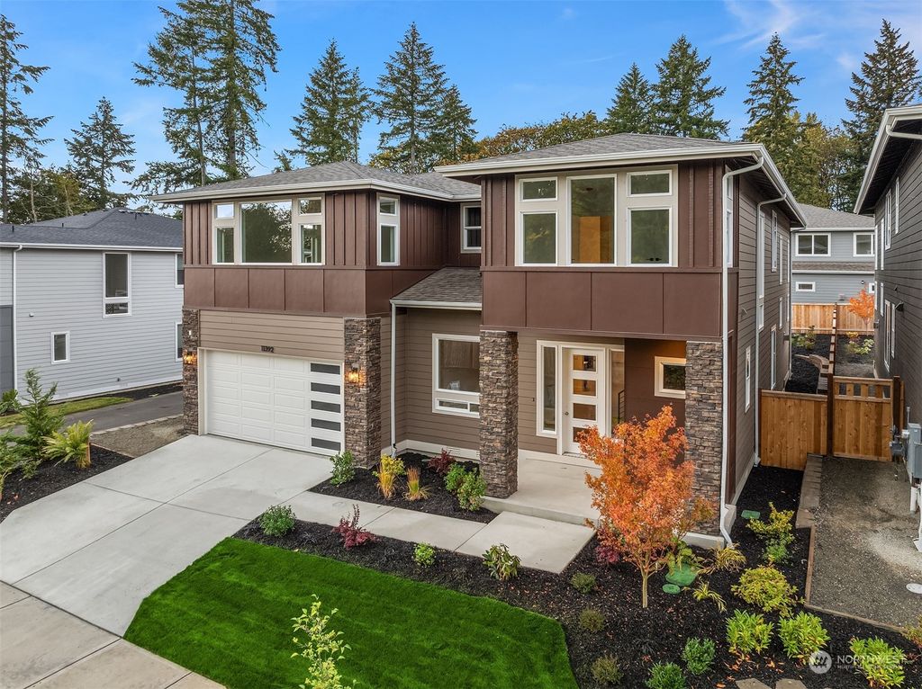 Photo of 11392 SE 82nd Street St, Newcastle, WA 98056 (MLS # 2302249)