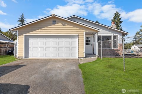 Photo of 6419 158th St CT E Ct, Puyallup, WA 98372 (MLS # 2425637)