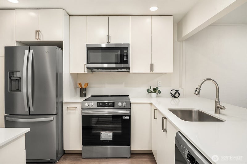 13835 NE 69th Street 677