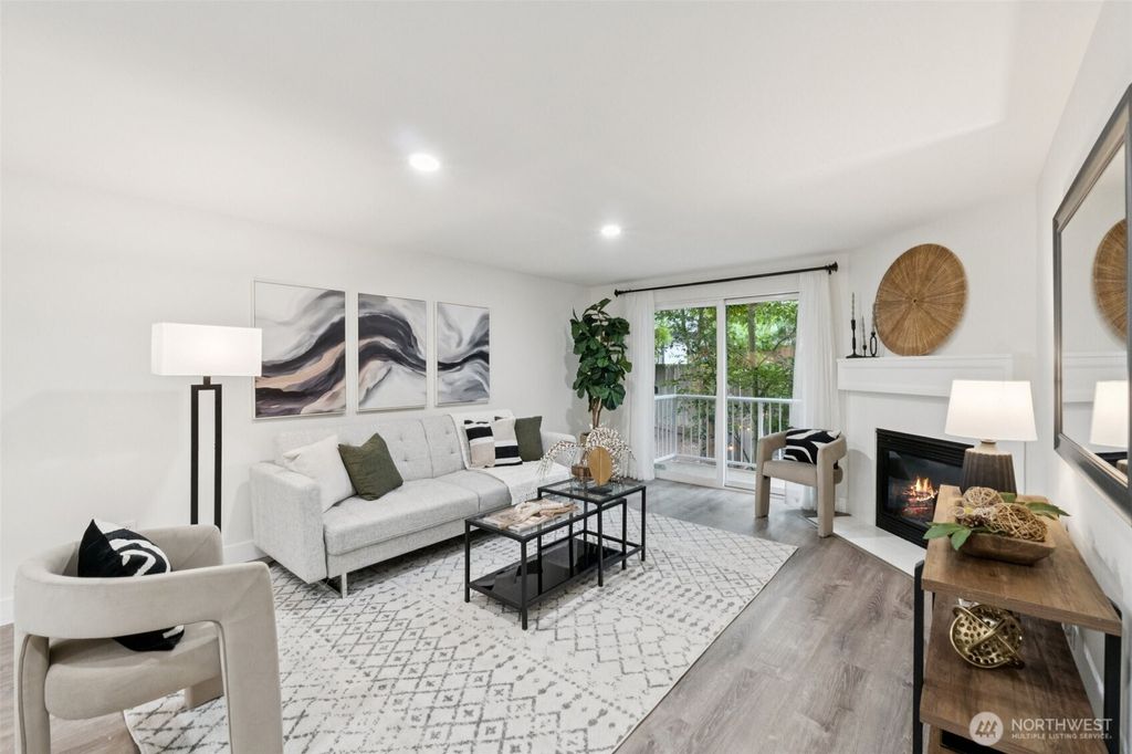 Photo of 13816 Greenwood Avenue N #A, Seattle, WA 98133 (MLS # 2389585)