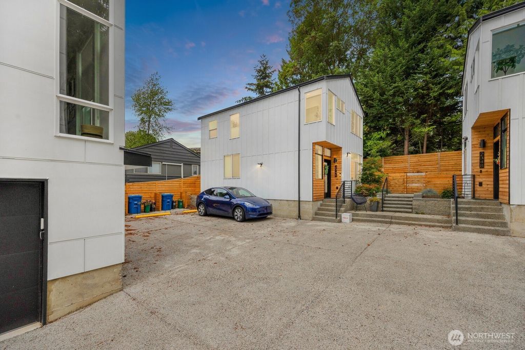 Photo of 2346 NE 90th Street, Seattle, WA 98115 (MLS # 2338213)