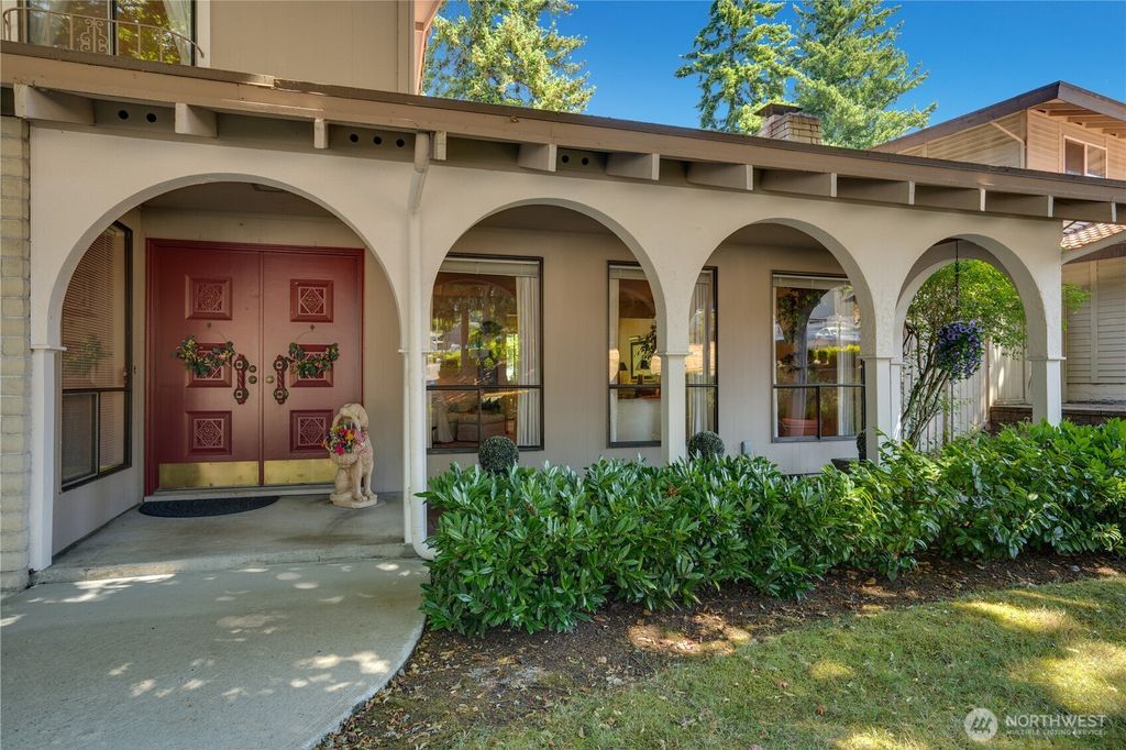 Photo of 3500 SW 325th Street, Federal Way, WA 98023 (MLS # 2404855)