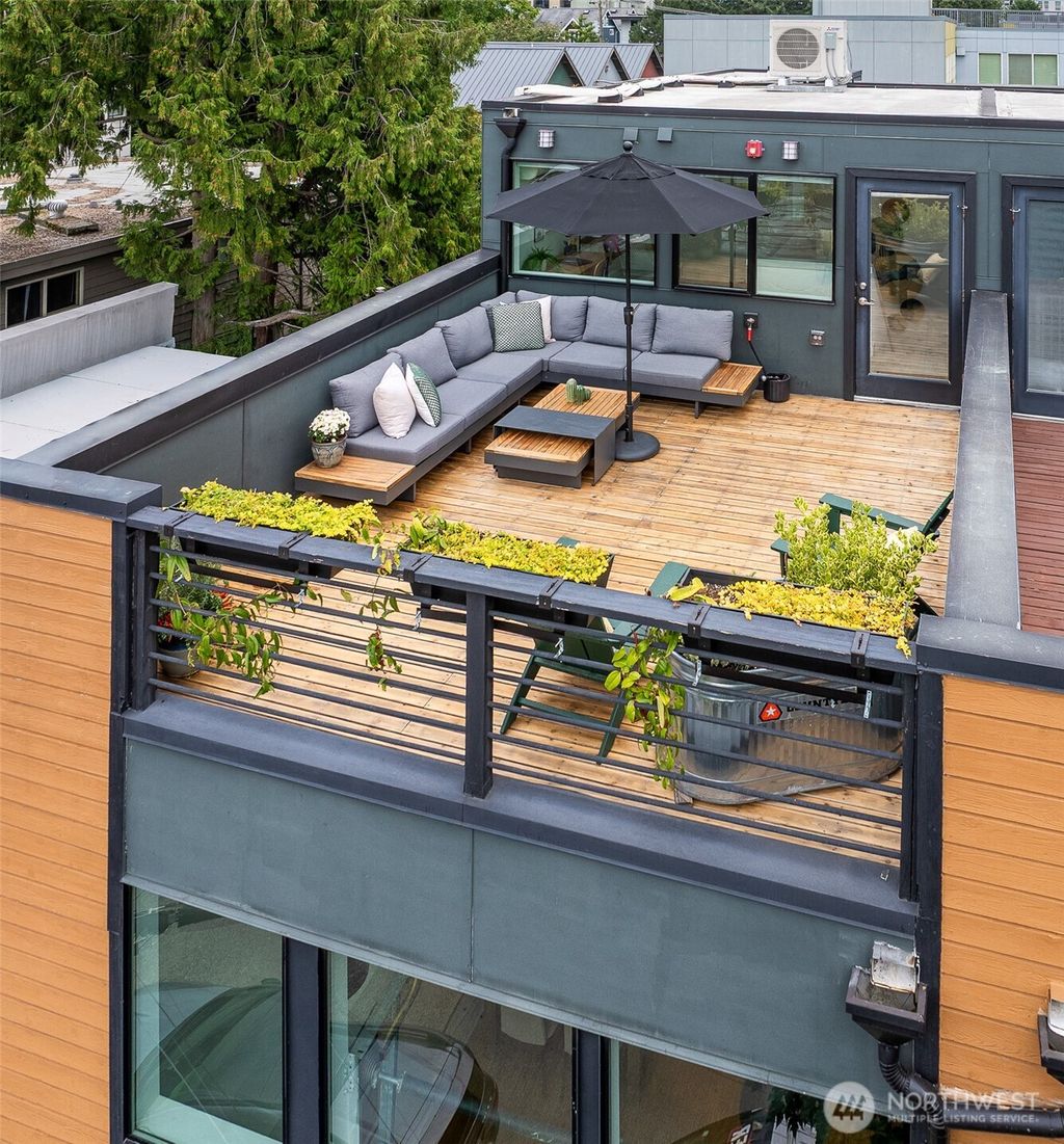 Photo of 3604 Palatine Avenue N, Seattle, WA 98103 (MLS # 2437246)