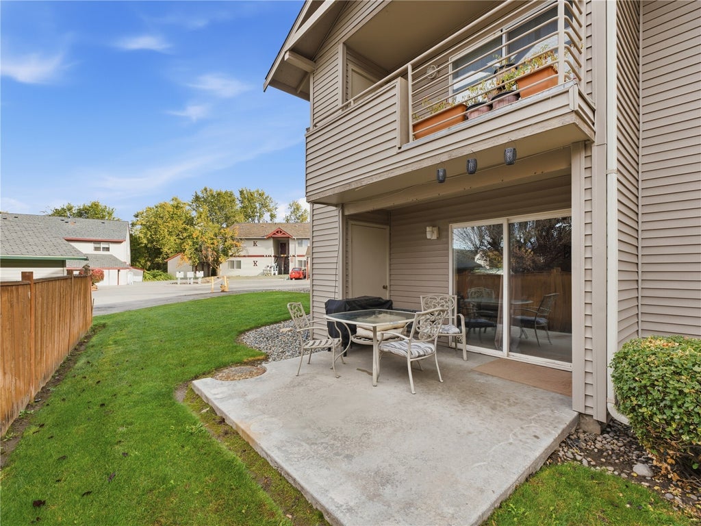 Photo of 667 Fourth Street #M102, East Wenatchee, WA 98802 (MLS # 2598632)