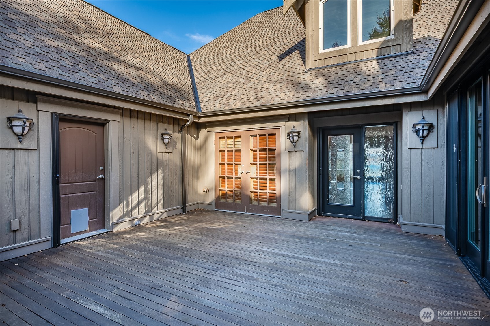 5543 Night Heron Drive