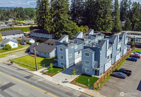 Photo of 4716 Grove Street NE, Marysville, WA 98270 (MLS # 2393818)