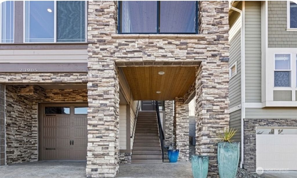 Photo of 23905 43rd Avenue S, Kent, WA 98032 (MLS # 2501357)