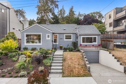 5549 39th Avenue NE Seattle WA 98105