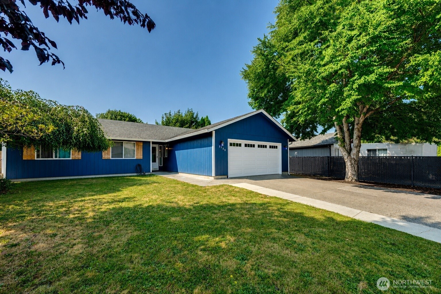 2129 Dahlia Street