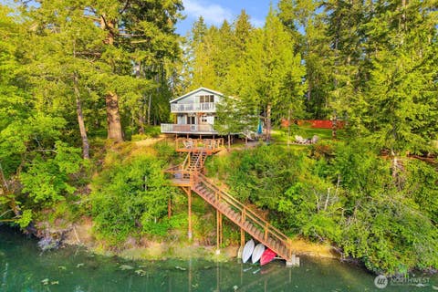 Photo of 61 E Orchard Beach Drive, Grapeview, WA 98546 (MLS # 2530560)