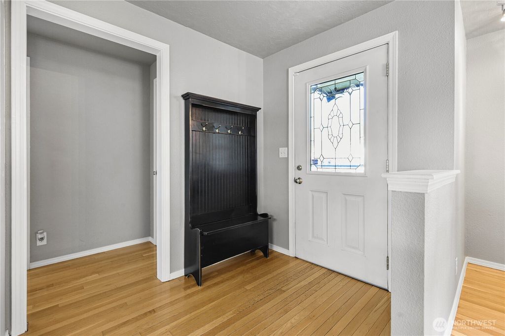 Photo of 601 15th Avenue, Milton, WA 98354 (MLS # 2367480)