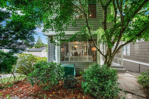 Photo of 7548 Ravenna Avenue NE, Seattle, WA 98115 (MLS # 2591636)