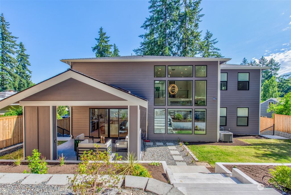 Photo of 14240 SE Allen Road, Bellevue, WA 98006 (MLS # 2136755)