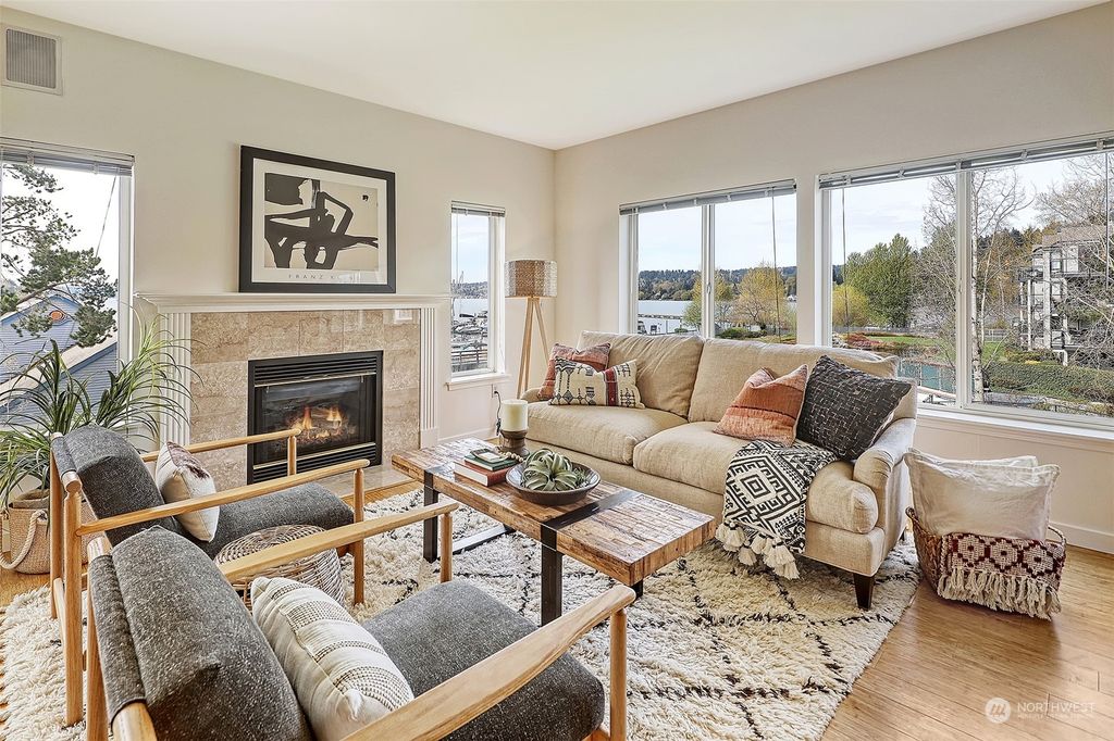 Photo of 6125 NE 175th Street #P203, Kenmore, WA 98028 (MLS # 2056118)