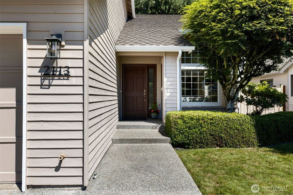 Photo of 2113 162nd Place SE, Mill Creek, WA 98012 (MLS # 2506490)