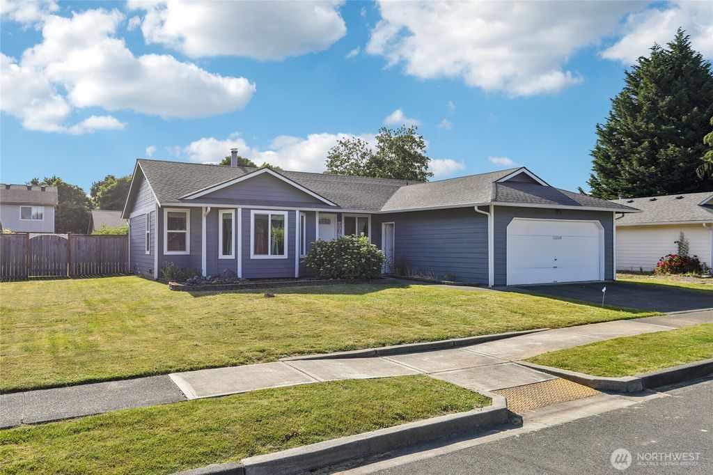 Photo of 15168 173rd Avenue SE, Monroe, WA 98272 (MLS # 2389134)
