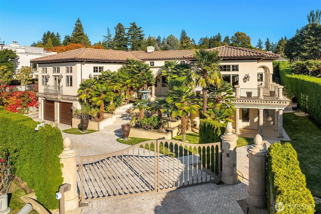 Photo of 1322 91st Avenue NE, Clyde Hill, WA 98004 (MLS # 2445268)