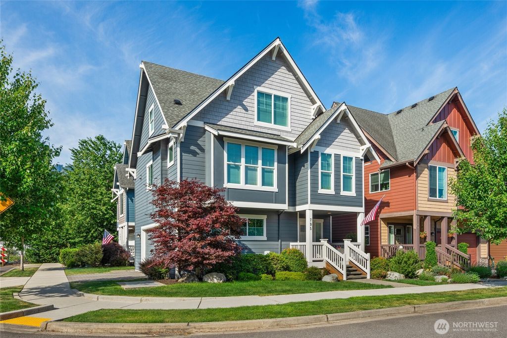 Photo of 795 NE 2nd Street, North Bend, WA 98045 (MLS # 2391841)