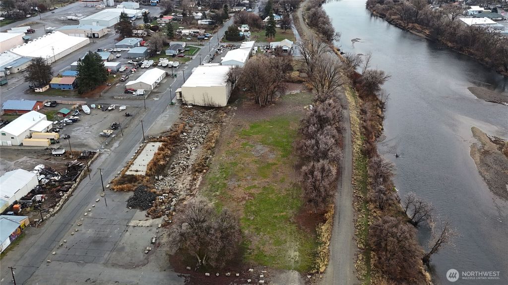 Photo of 0 Asotin Street, Omak, WA 98841 (MLS # 2460139)