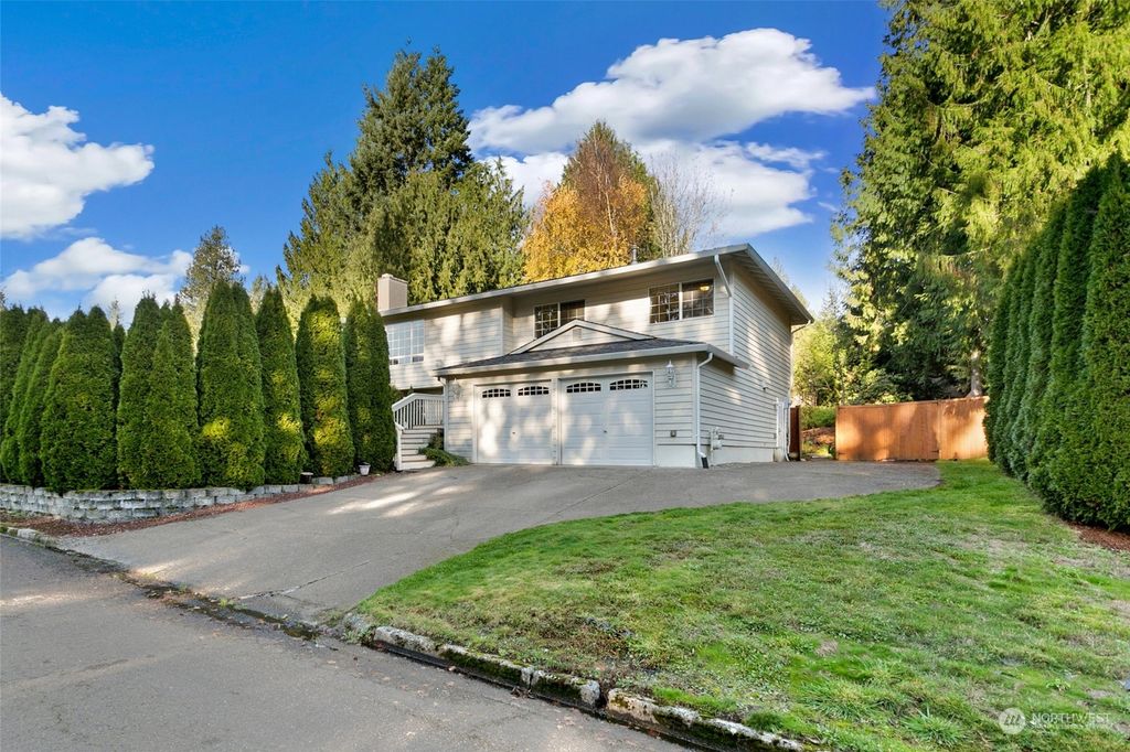 Photo of 13312 SE 233rd Street, Kent, WA 98042 (MLS # 2179762)