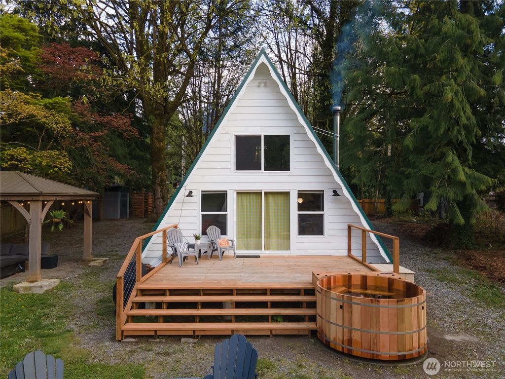Photo of 44325 Fir Road, Gold Bar, WA 98251 (MLS # 2437571)
