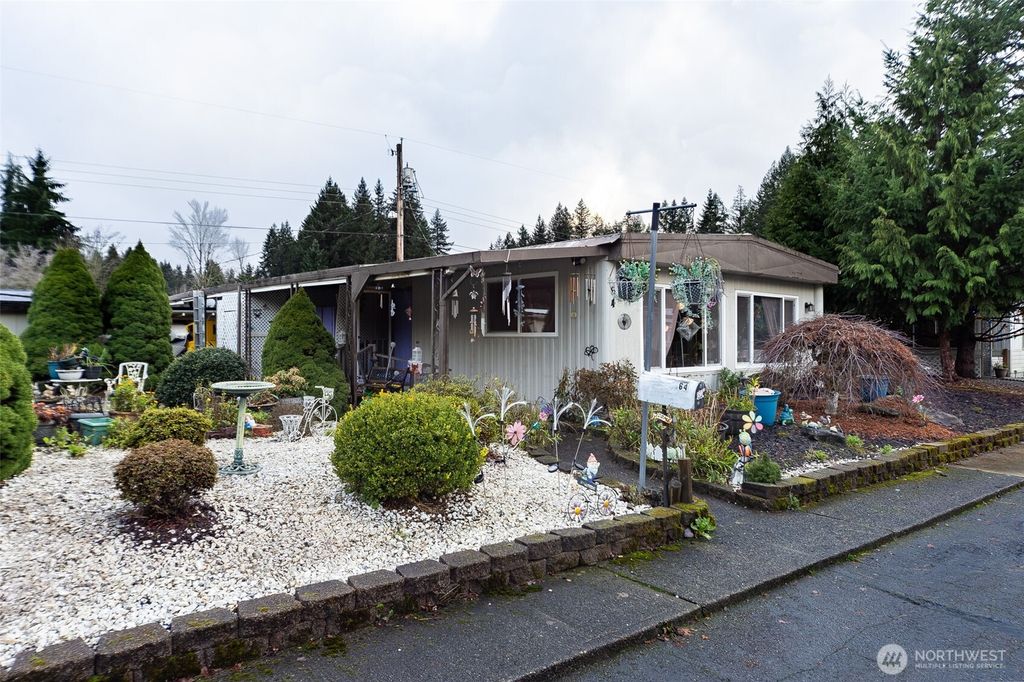 Photo of 930 Trosper Road SW #64, Tumwater, WA 98512 (MLS # 2461292)