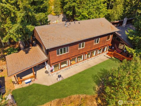 Photo of 428 Eagle Ridge Road, Port Angeles, WA 98363 (MLS # 2426151)