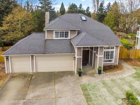 Photo of 1613 Hoquiam Place NE, Renton, WA 98059 (MLS # 2496037)