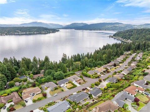 Photo of 413 174th Place NE, Bellevue, WA 98008 (MLS # 2537895)