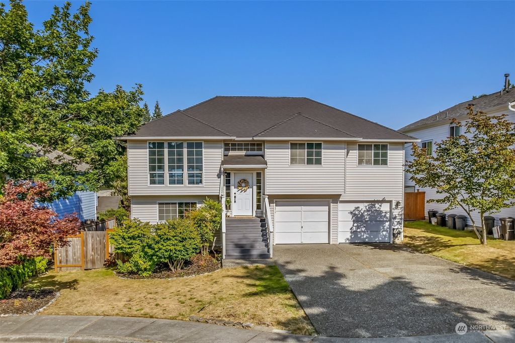 Photo of 6019 Meridian Avenue, Everett, WA 98203 (MLS # 2278512)