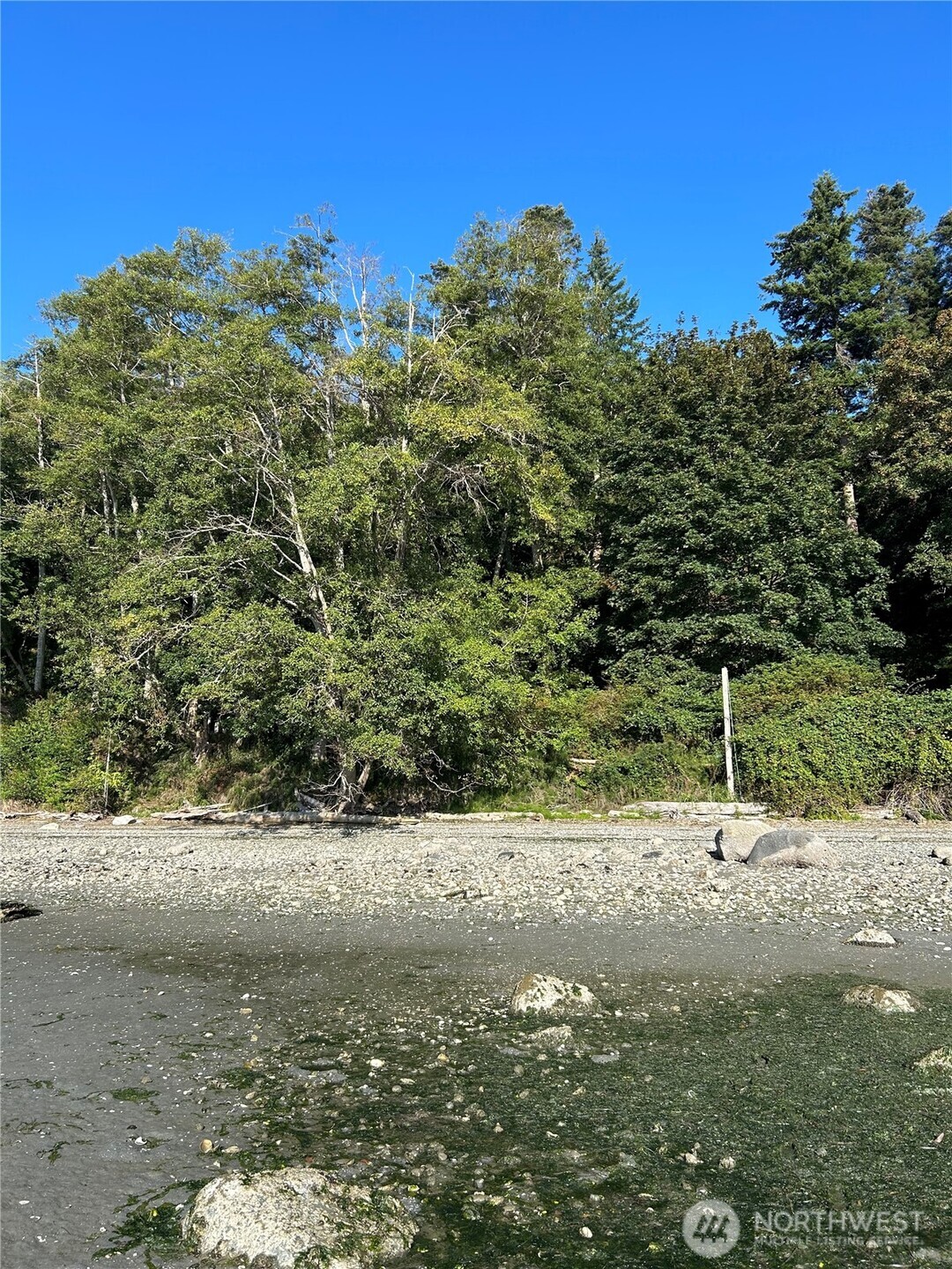 111 Seven Sisters Beach