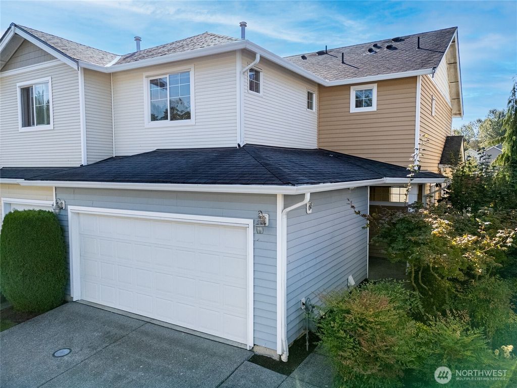 Photo of 1312 51st Place NE #305, Auburn, WA 98002 (MLS # 2435031)