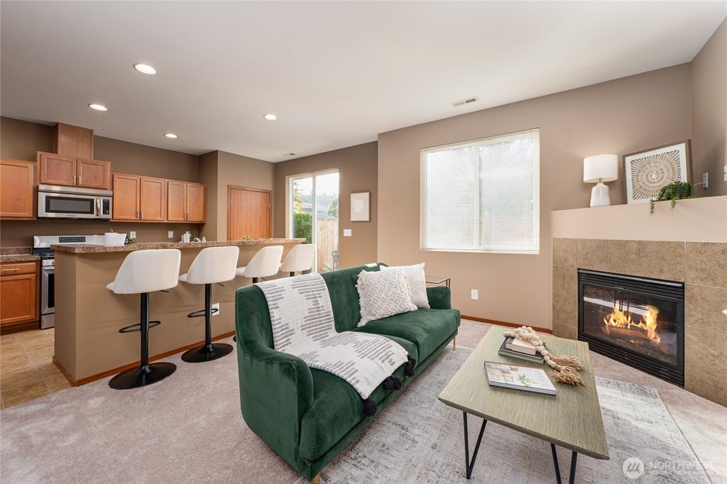 Photo of 1312 51st Place NE #305, Auburn, WA 98002 (MLS # 2435031)