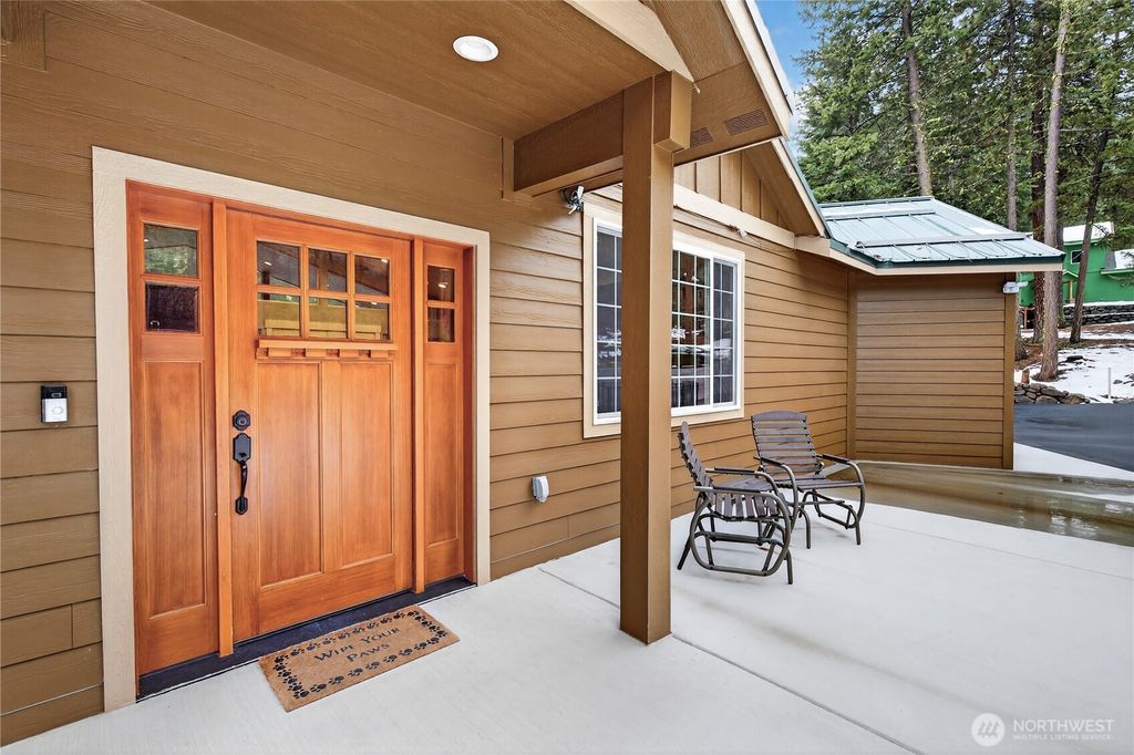 Photo of 6309 Alder Court, Wenatchee, WA 98801 (MLS # 2476909)