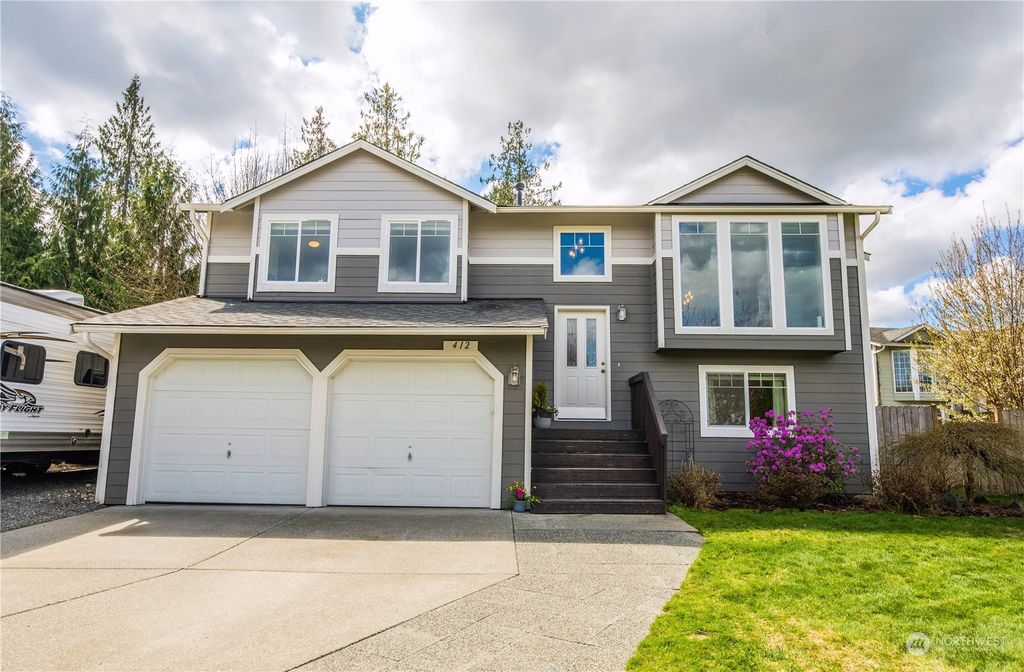 Photo of 412 Stilley Way, Granite Falls, WA 98252 (MLS # 2055279)