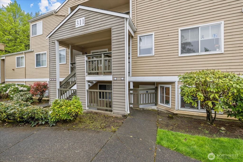 Photo of 5300 Harbour Pointe Boulevard #311-D, Mukilteo, WA 98275 (MLS # 2367445)