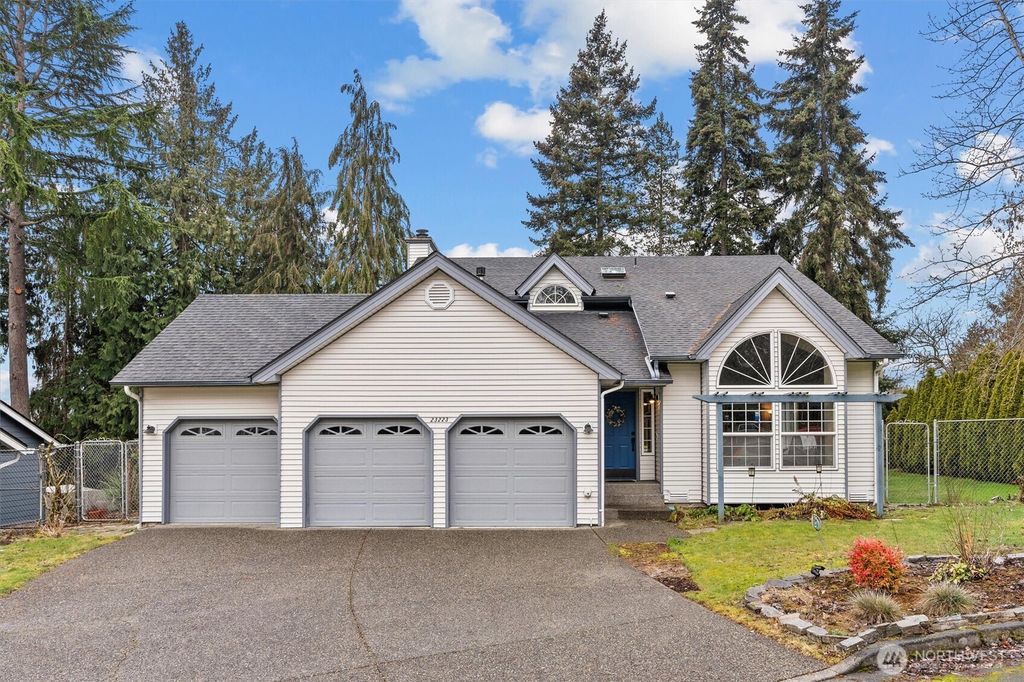 Photo of 23223 22nd Place S, Des Moines, WA 98198 (MLS # 2333178)