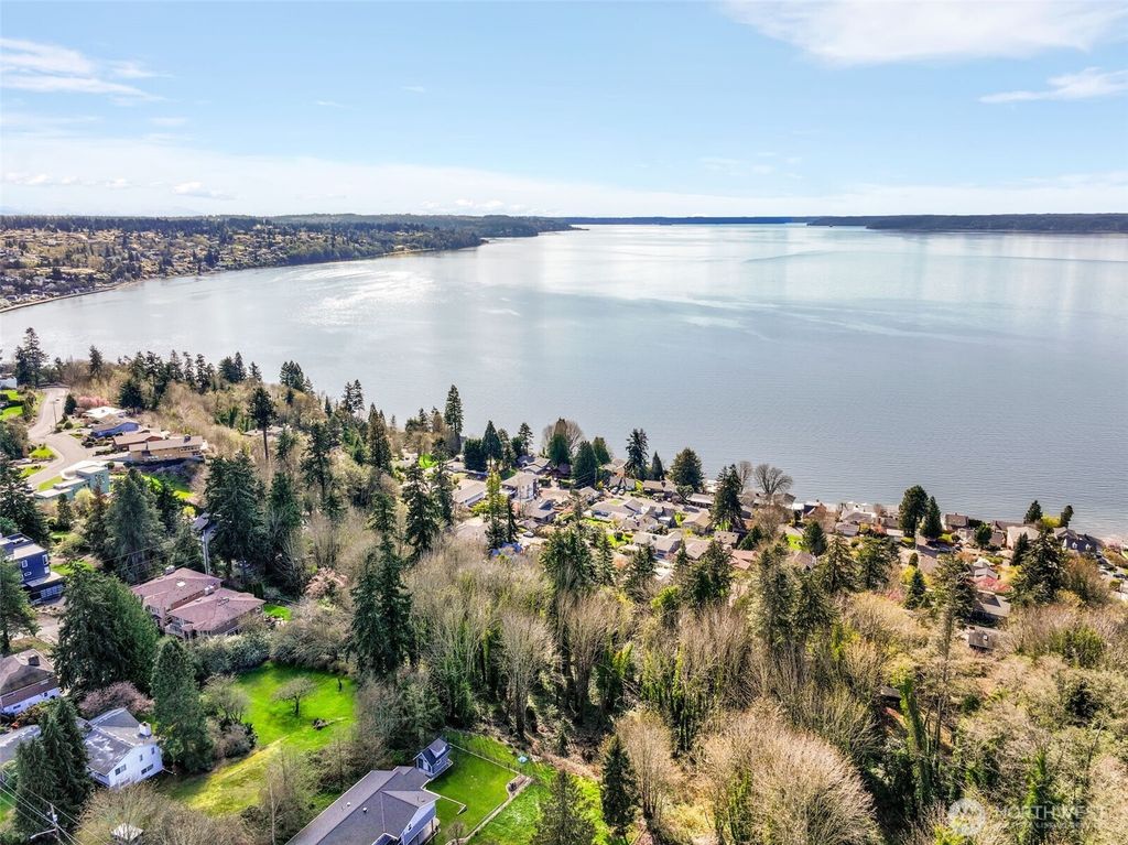 Photo of 27044 10th Avenue S, Des Moines, WA 98198 (MLS # 2353607)