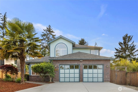Photo of 1759 173rd Avenue NE, Bellevue, WA 98008 (MLS # 2533166)