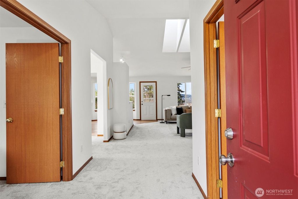 Photo of 2525 NE 5th Place, Renton, WA 98056 (MLS # 2317994)