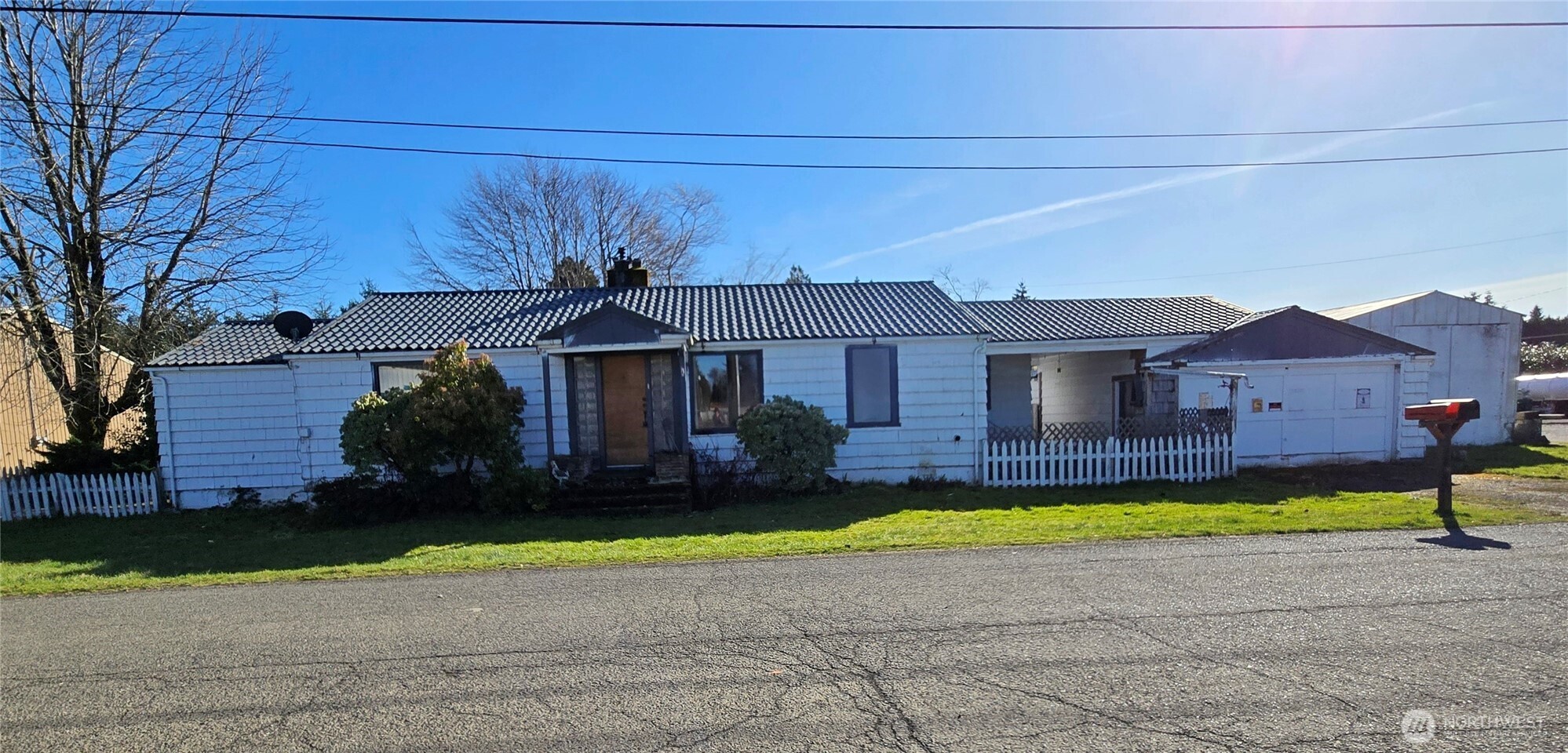 Listing image 1