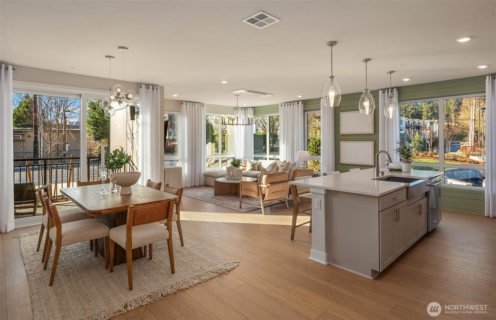 Photo of 6901 NE 184th Lane #301, Kenmore, WA 98028 (MLS # 2453635)