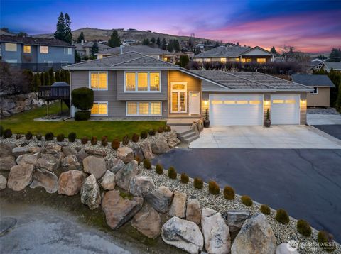 Photo of 1953 Diamond Ct Ct, East Wenatchee, WA 98802 (MLS # 2476645)