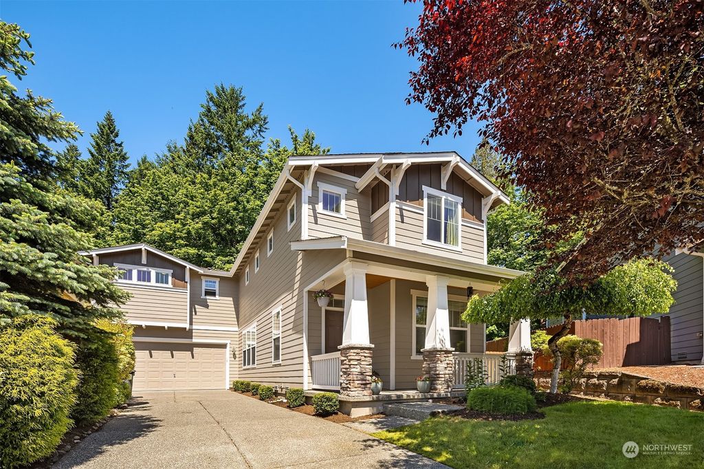 Photo of 2017 240th Avenue SE, Sammamish, WA 98075 (MLS # 2101769)