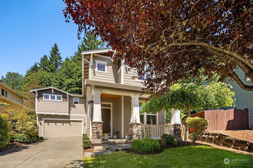 Photo of 2017 240th Avenue SE, Sammamish, WA 98075 (MLS # 2101769)