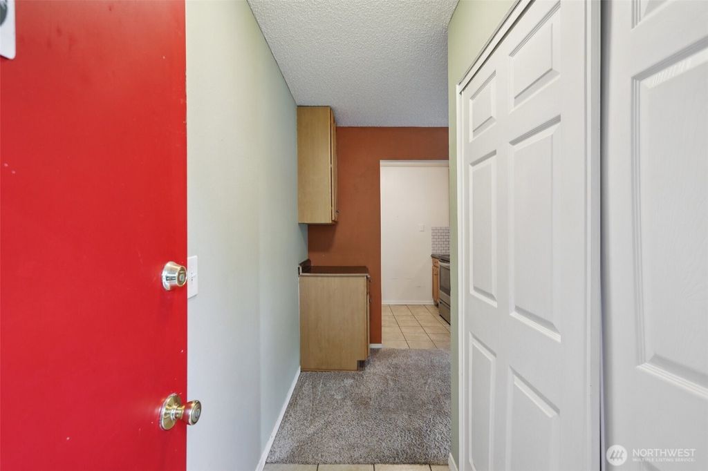 Photo of 4815 180th Street SW #L102, Lynnwood, WA 98037 (MLS # 2436330)