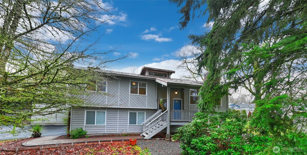 Photo of 19205 124th Avenue SE, Kent, WA 98031 (MLS # 2480801)