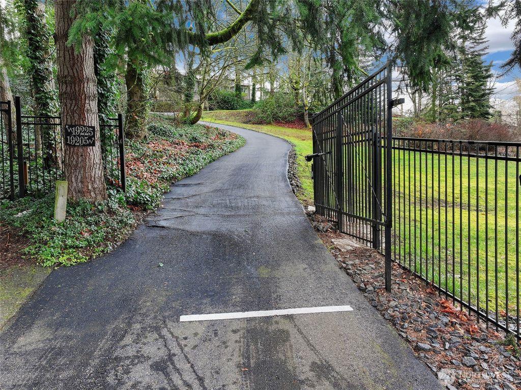 Photo of 19205 124th Avenue SE, Kent, WA 98031 (MLS # 2480801)