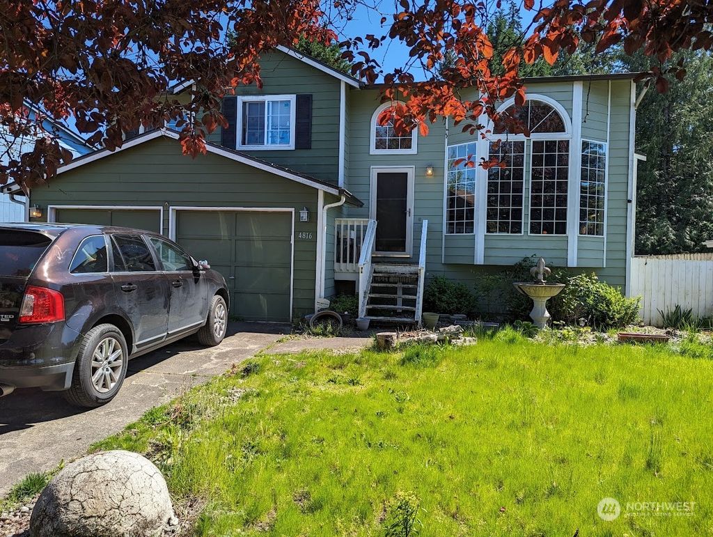 Photo of 4816 82nd Place NE, Marysville, WA 98270 (MLS # 2280117)
